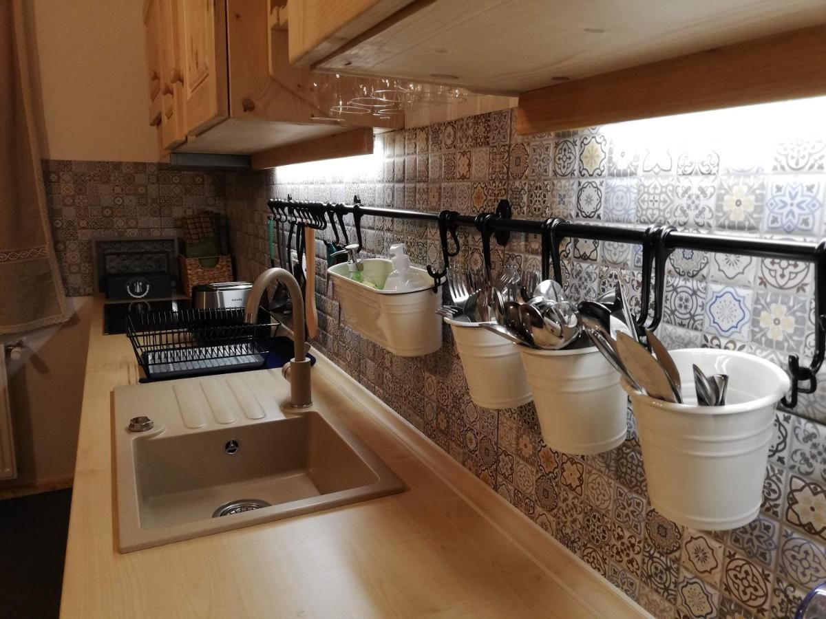 Хостелы Zozo Hostel Брашов-44