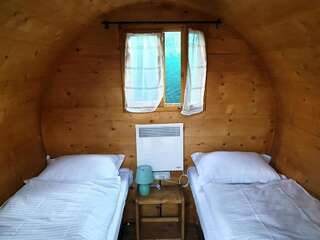 Хостелы Zozo Hostel Брашов Бунгало-3