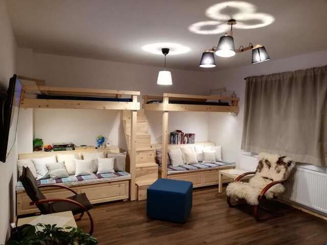 Хостелы Zozo Hostel Брашов-27