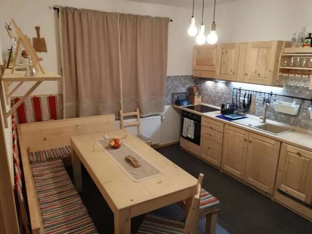 Хостелы Zozo Hostel Брашов-34