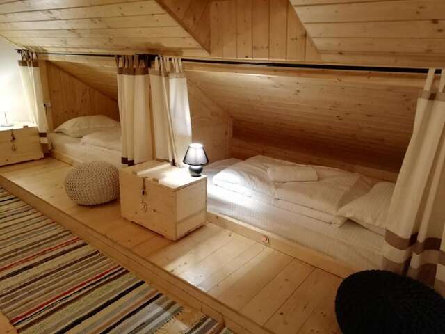 Хостелы Zozo Hostel Брашов-50