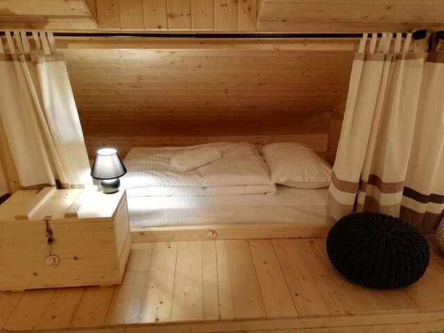 Хостелы Zozo Hostel Брашов-51